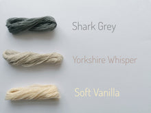 Load image into Gallery viewer, Luxury Cotton Tablecentres