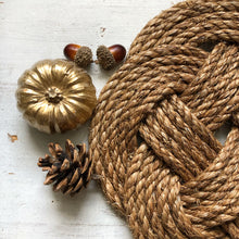 Load image into Gallery viewer, Manila Rope Ocean Plait Mat