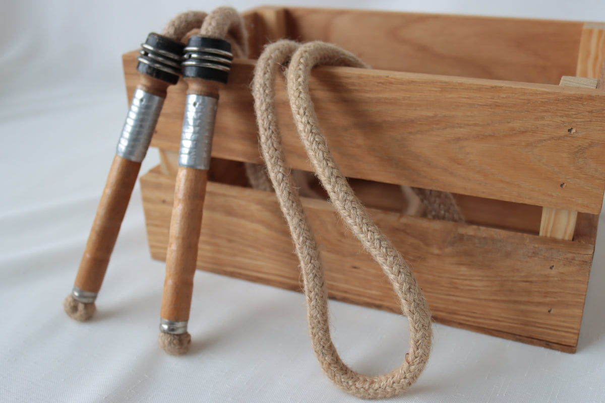 Vintage Handle Skipping Rope (Natural Jute Rope)