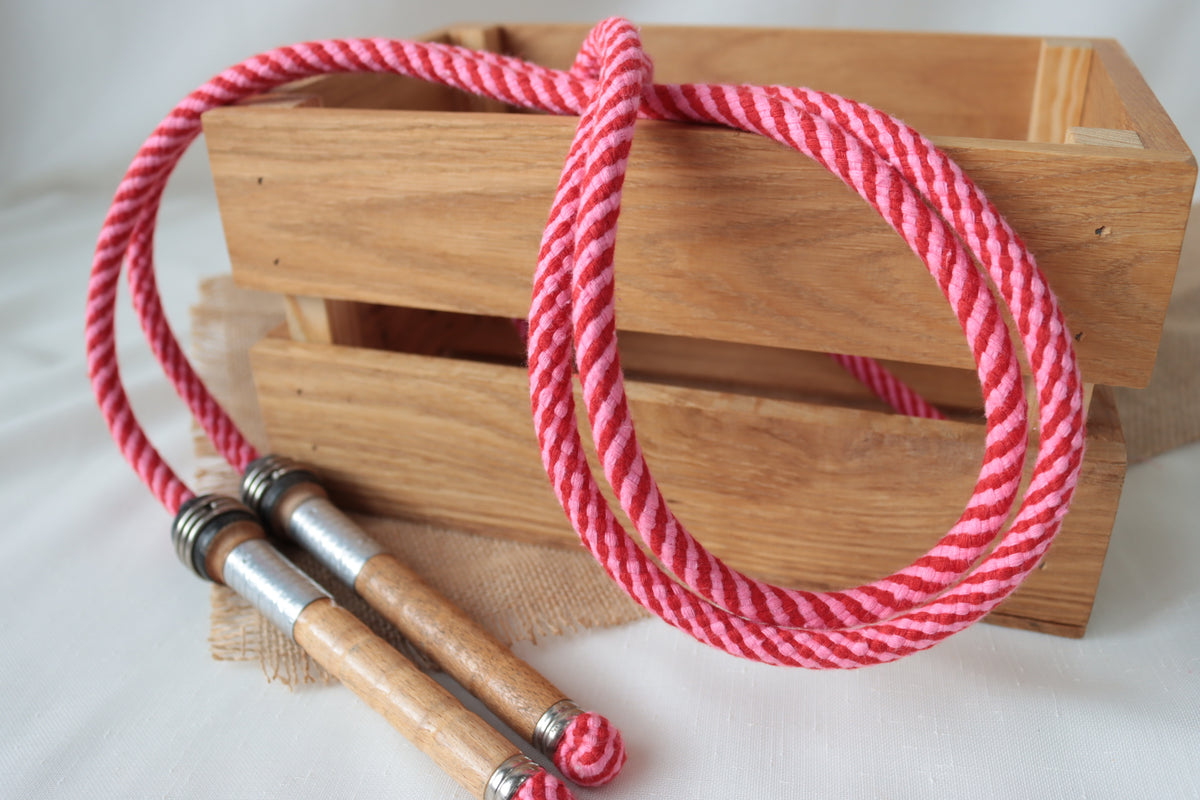 Vintage Handle Skipping Rope (Pink/Red Spiral)