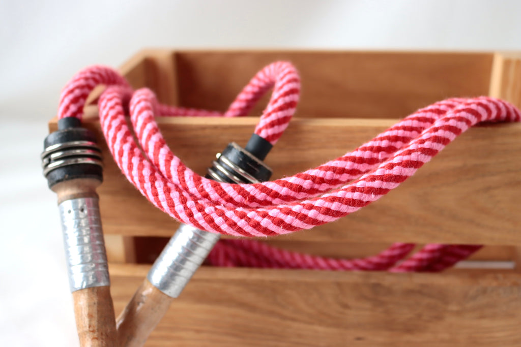 Vintage Handle Skipping Rope (Pink/Red Spiral)