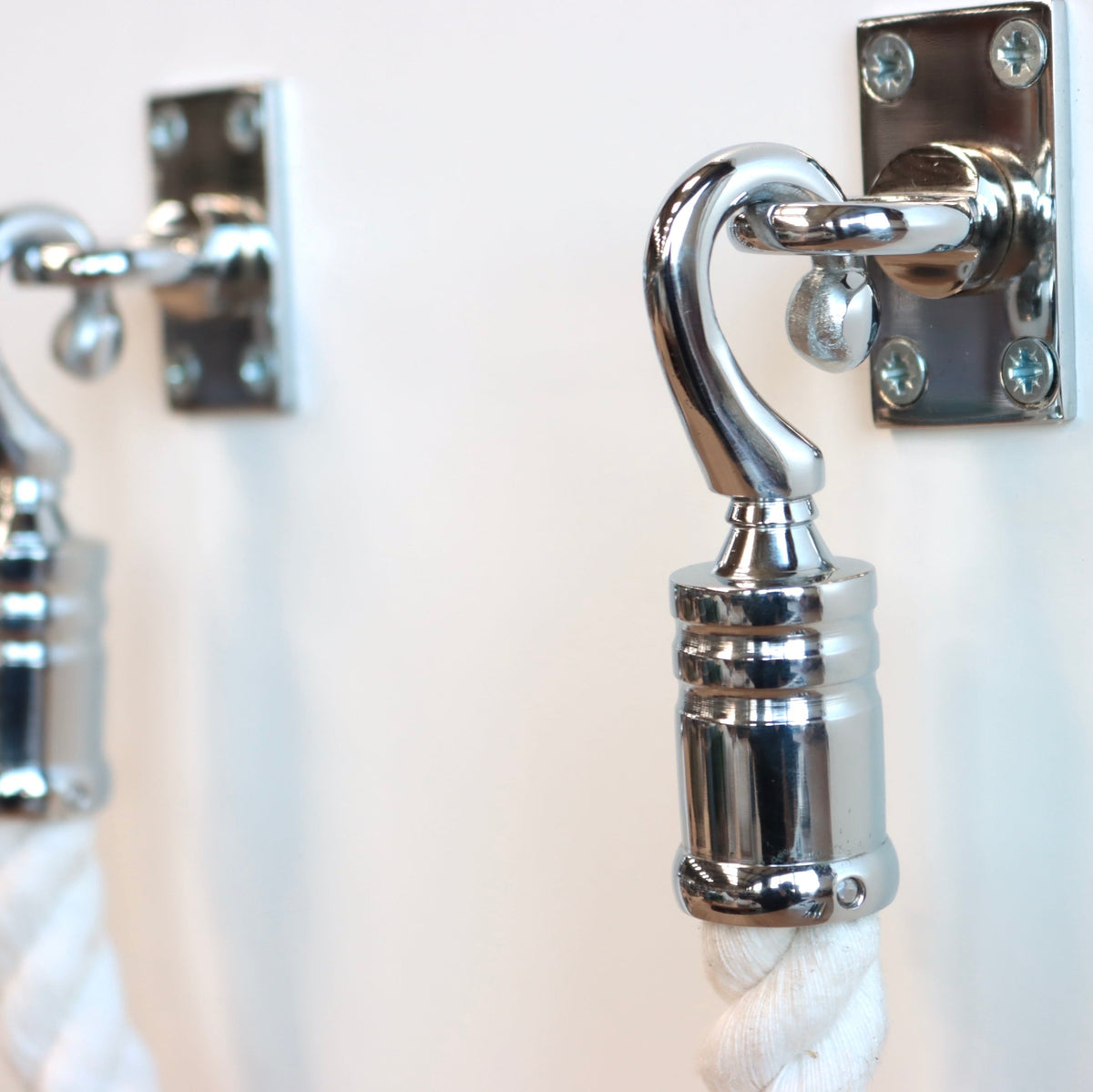 Chrome Signature Toilet-Roll Holder