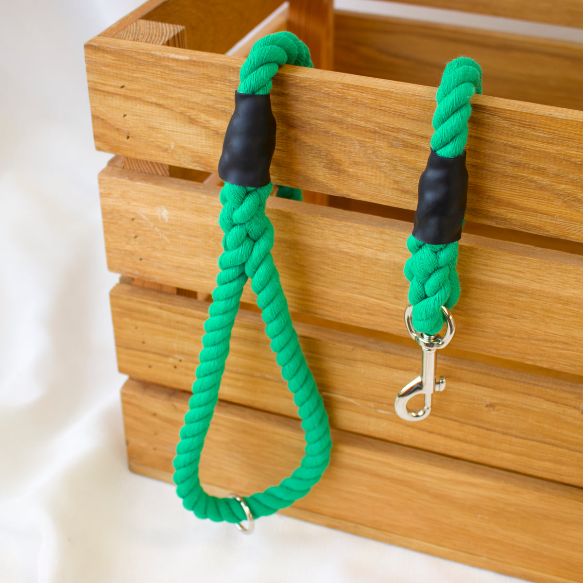 Made to Measure Emerald Green Trigger Hook Dog Lead