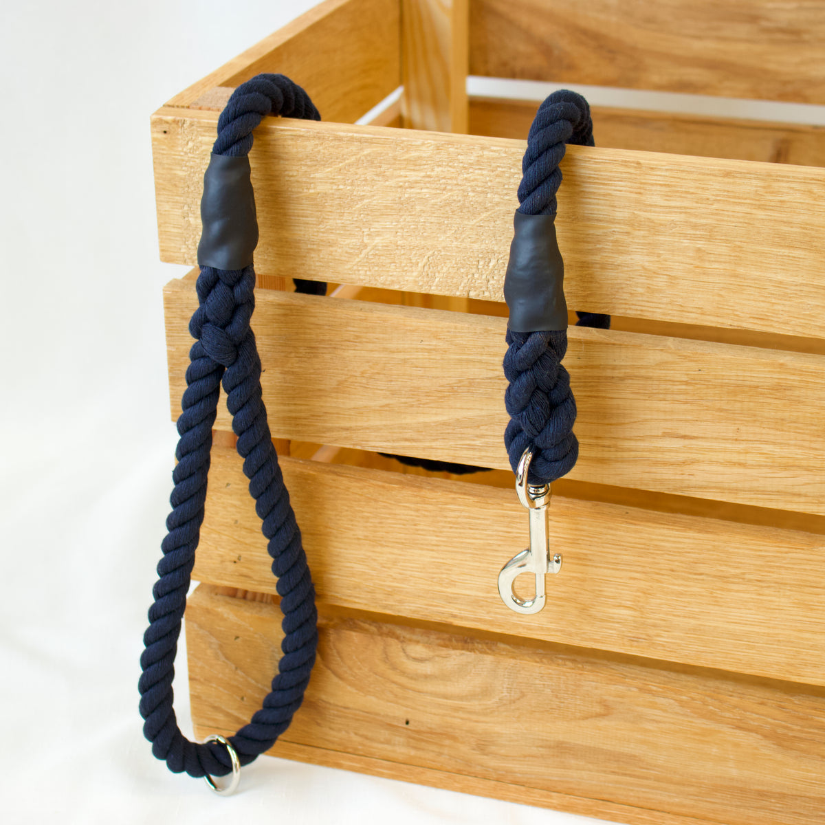 Made to Measure Navy Blue Trigger Hook Dog Lead