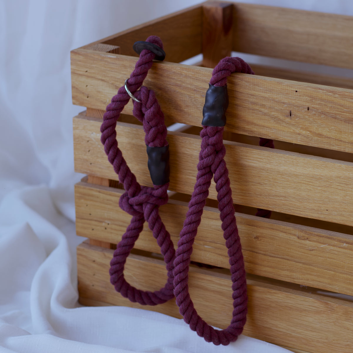 Mulberry Figure of 8 Dog Lead