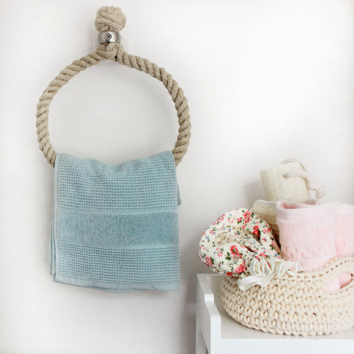 Our rope hand-towel holders made from Flax rope suitable for chrome, brass, copper, satin nickel, gun metal bathroom 