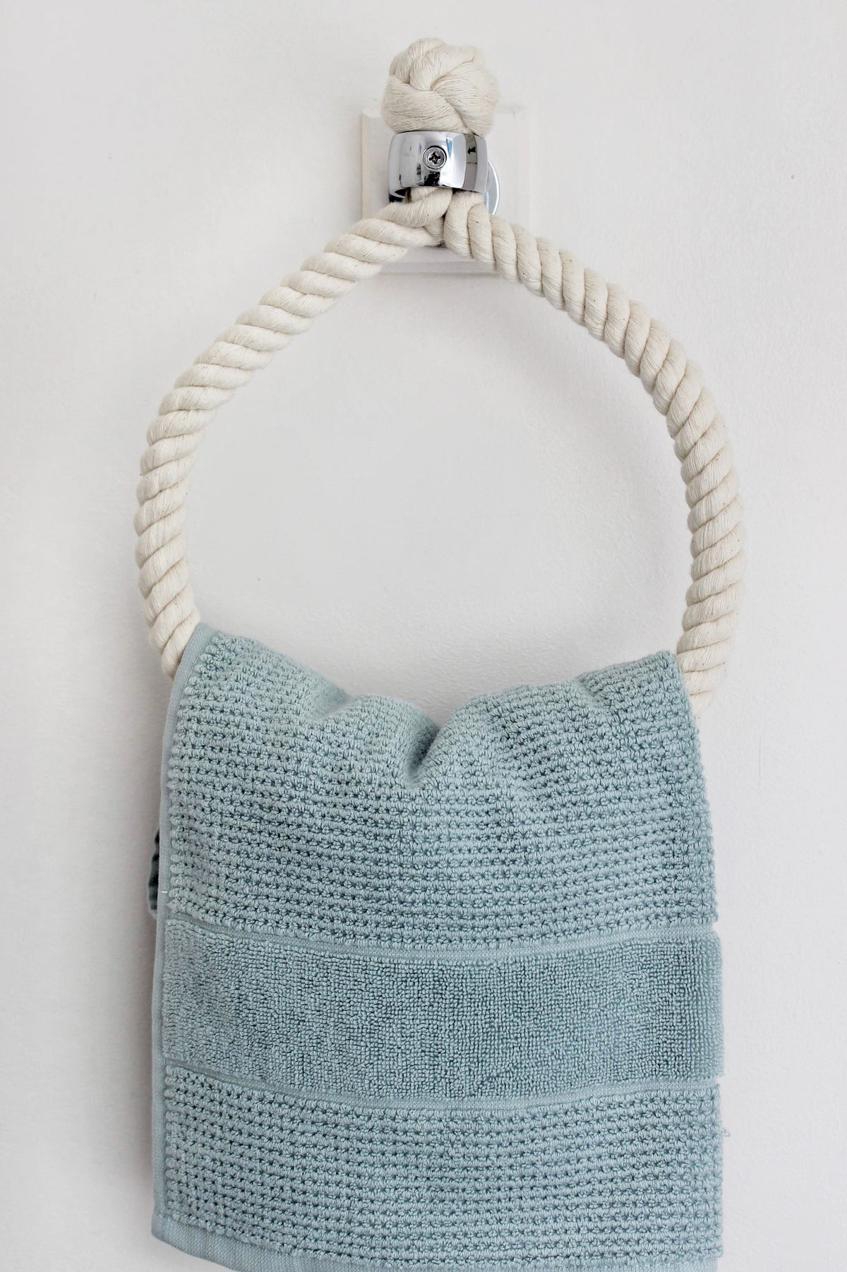 Our rope hand-towel holders made from cotton rope suitable for chrome, brass, copper, satin nickel, gun metal bathroom